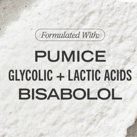 FIRST AID BEAUTY KP Bump Eraser Body Scrub Strawberry - Picture 15 of 16